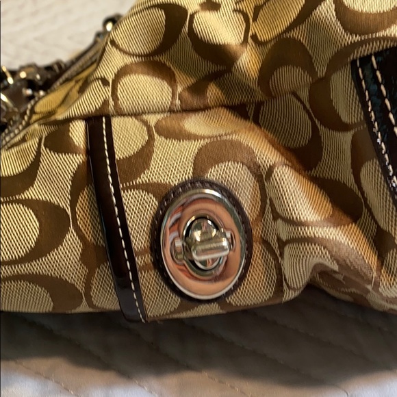 WHAT A FIND!! Coach brown canvas handbag!! - Picture 4 of 16